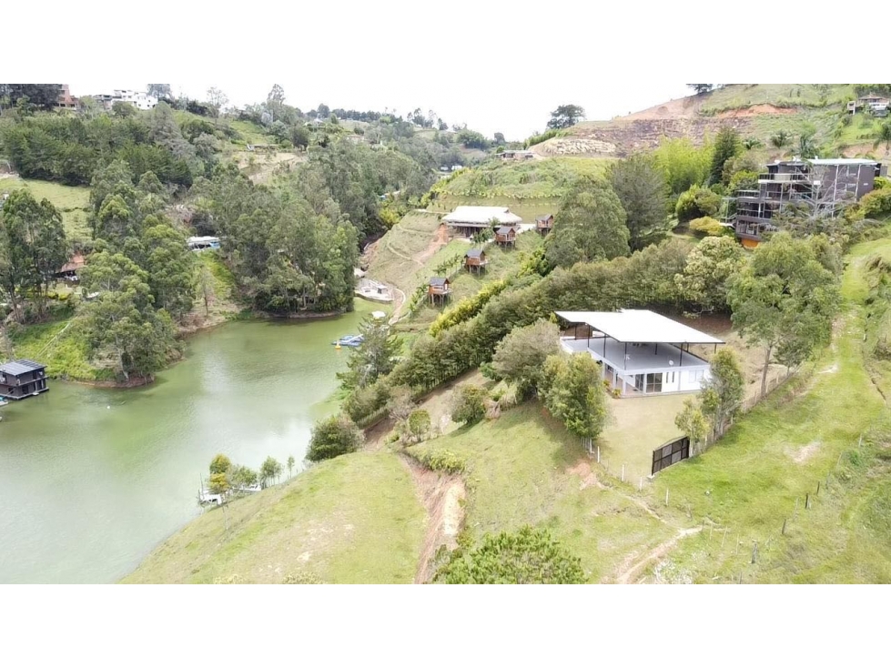 Acogedora finca en El Peñol con acceso a la represa — foto 5