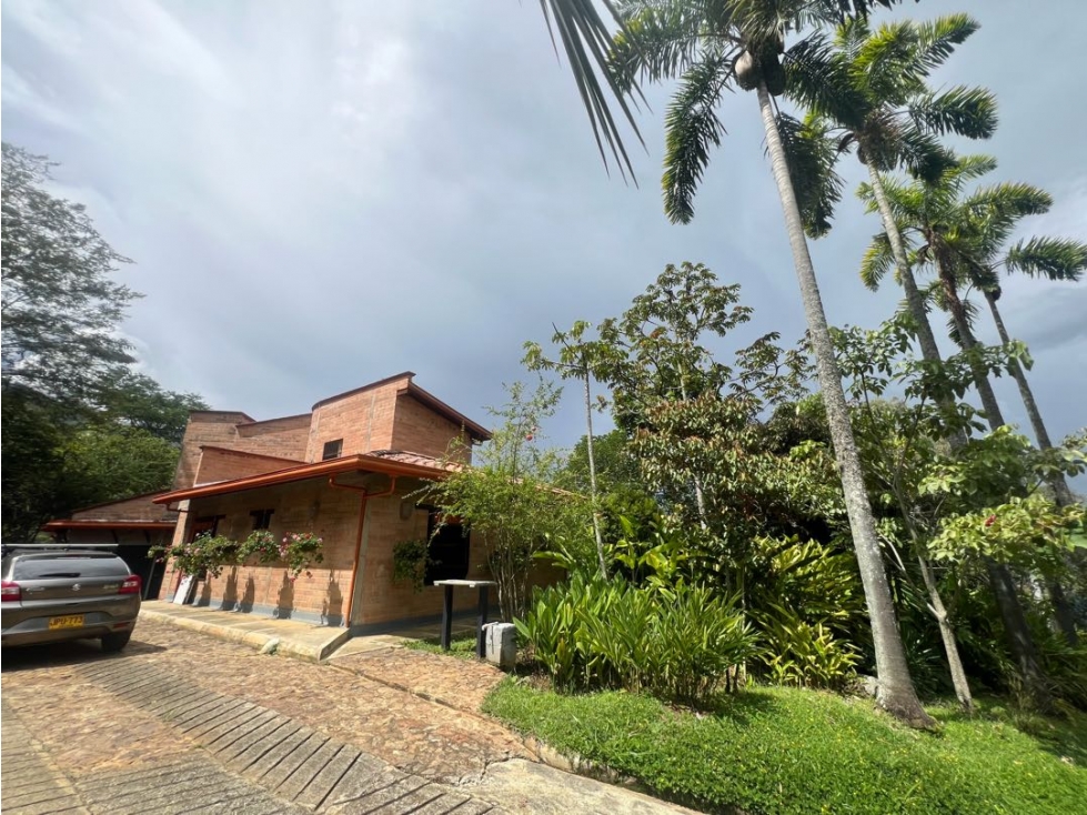 CASA FINCA RÚSTICA ENTRE COPACABANA Y GIRARDOTA - 1
