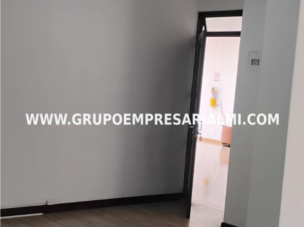ACOGEDORA OFICINA EN ARRIENDO - SECTOR ASTORGA COD: 31460