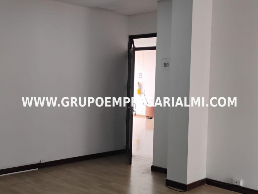 ACOGEDORA OFICINA EN ARRIENDO - SECTOR ASTORGA COD: 31460 — foto 3