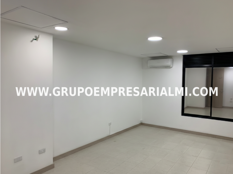 ACOGEDORA OFICINA EN ARRIENDO - SECTOR FLORESTA COD: 33557 - 3