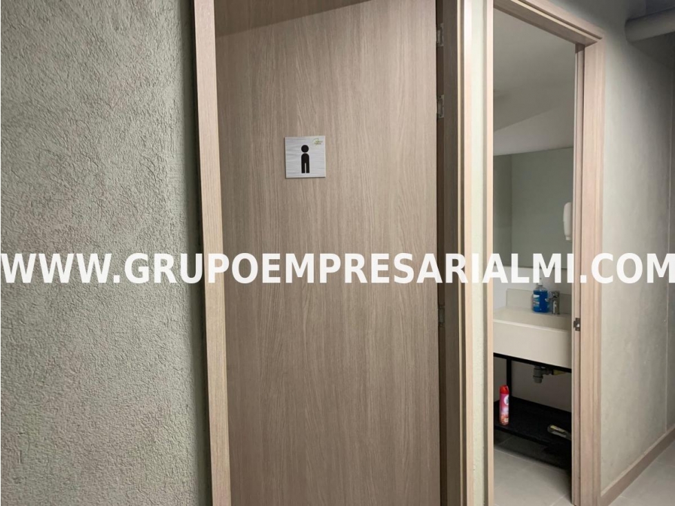 ACOGEDORA OFICINA EN ARRIENDO - SECTOR FLORESTA COD: 33557 - 5