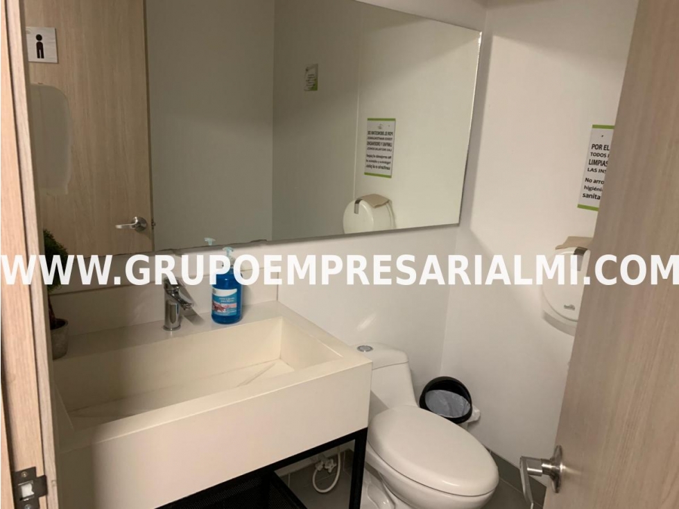 ACOGEDORA OFICINA EN ARRIENDO - SECTOR FLORESTA COD: 33557 - 6