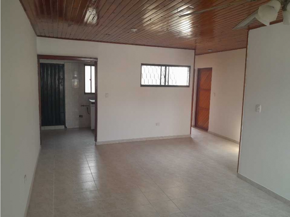 Acogedor apartamento en piso 3, vía peatonal ancha, la concepción 5 - 1