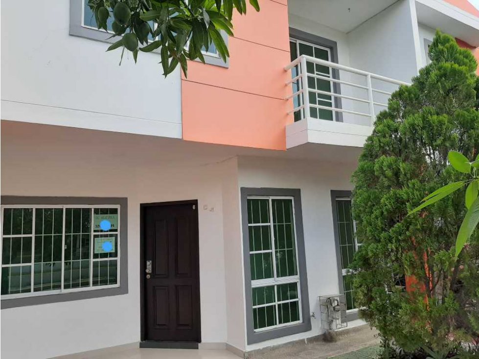Acogedora casa de 2 pisos conjunto cerrado el nogal — foto 2
