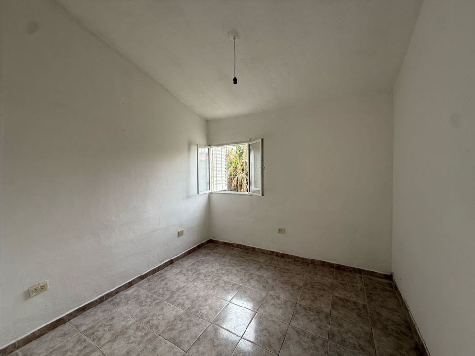 Alquilo Casa 2 Dormitorios, Cabero, Río Tercero - 4