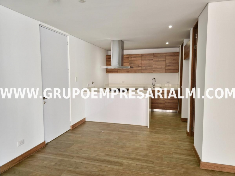 AGRADABLE APARTAESTUDIO EN ARRIENDO - SECTOR CIUDAD DEL RÍO COD: 31292 — foto 2