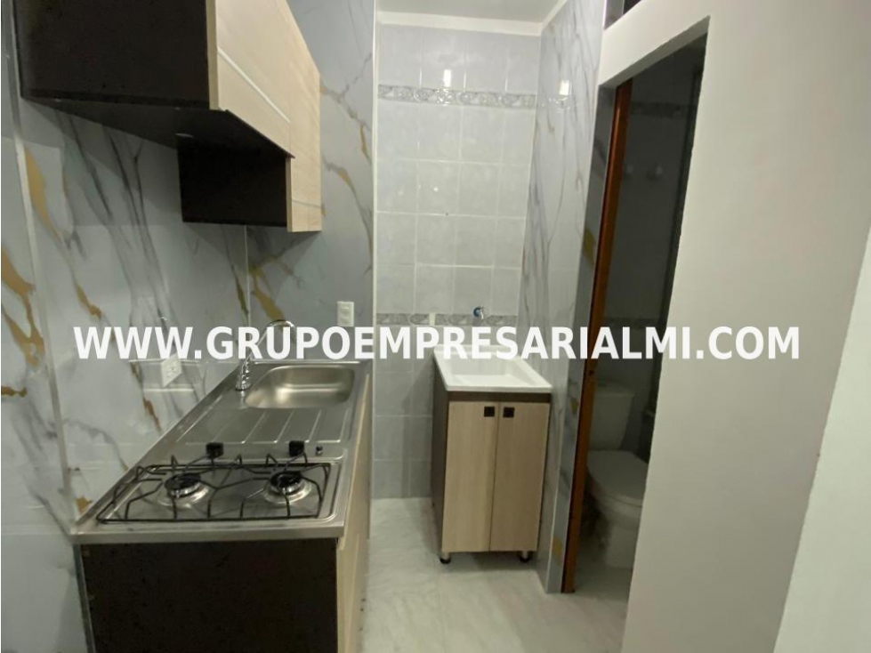 AGRADABLE APARTAESTUDIO EN ARRIENDO - SECTOR SANTA LUCIA COD: 31697 — foto 3