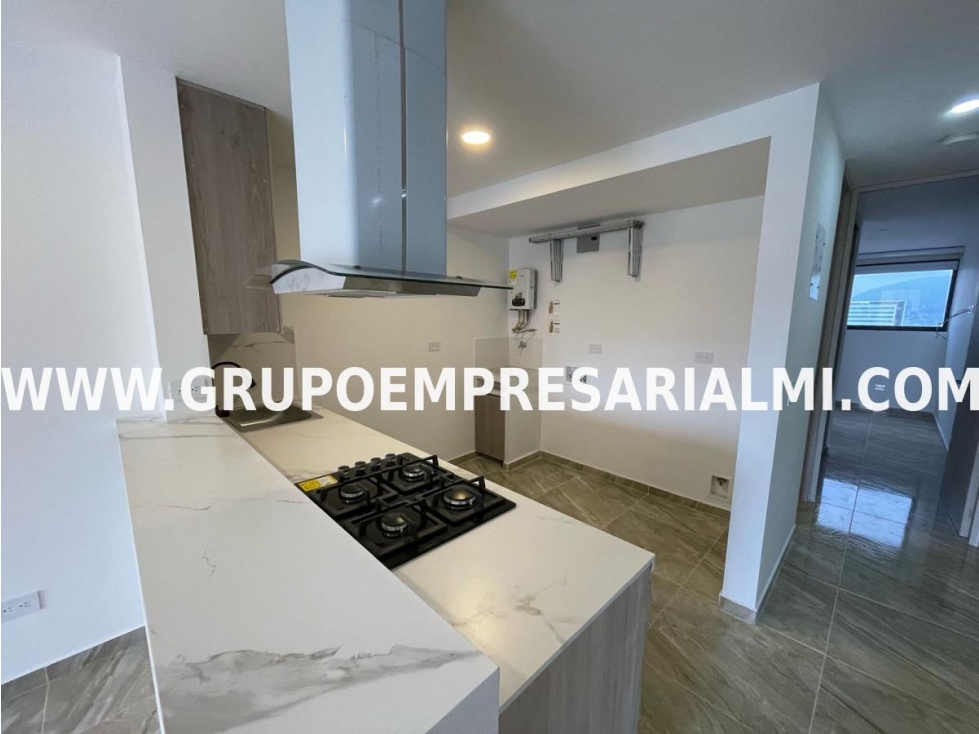 AGRADABLE APARTAESTUDIO EN ARRIENDO - SECTOR MAYORCA COD: 31994