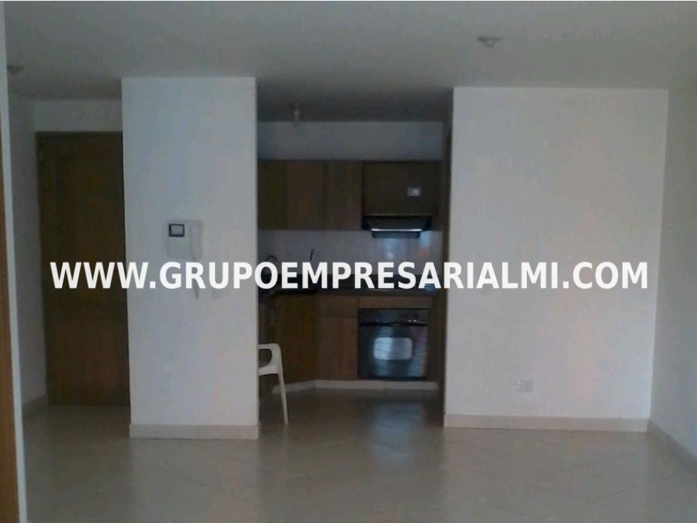AGRADABLE APARTAESTUDIO EN ARRIENDO - SECTOR LOS ALCÁZARES COD: 32702 — foto 3