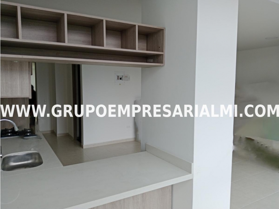 AGRADABLE APARTAESTUDIO EN VENTA - SECTOR LAURELES COD: 31926