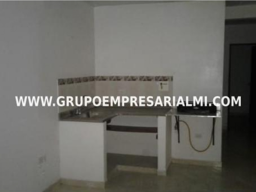 AGRADABLE APARTAESTUDIO EN VENTA - SECTOR SAN DIEGO COD: 33086