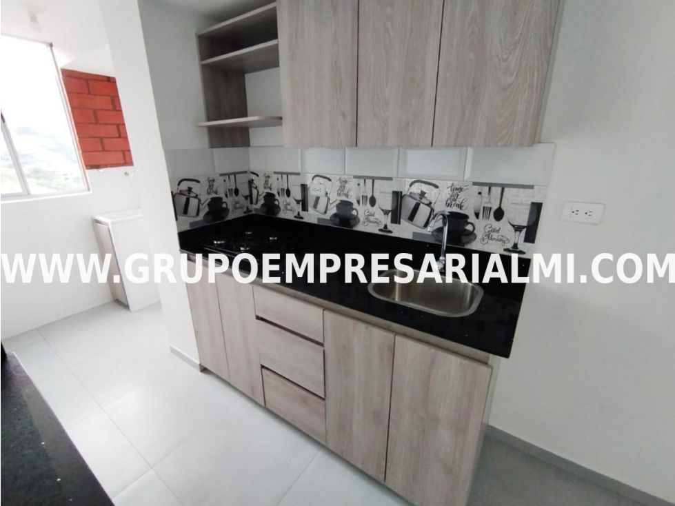 AGRADABLE APARTAMENTO EN ARRIENDO - SECTOR CALASANZ COD: 31038 — foto 3