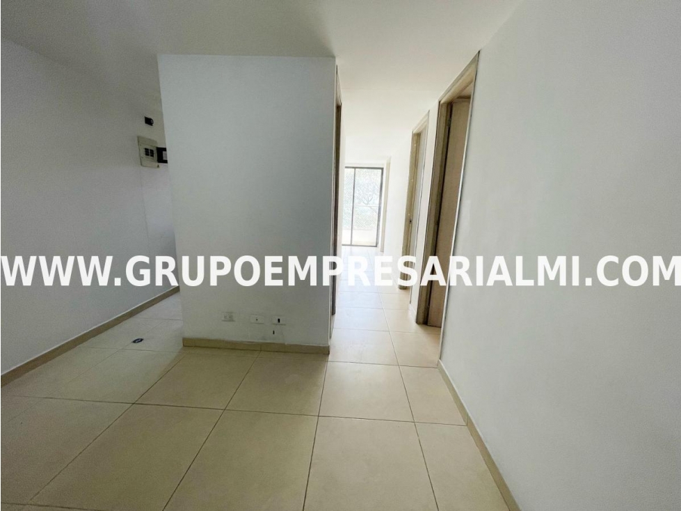AGRADABLE APARTAMENTO EN ARRIENDO - SECTOR LA AMÉRICA COD: 25495 — foto 4
