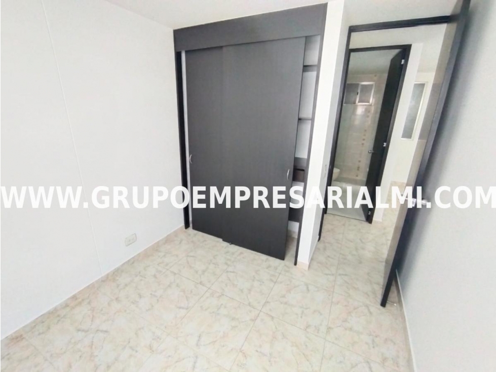 AGRADABLE APARTAMENTO EN ARRIENDO - SECTOR CIUDAD DEL RÍO COD: 31148 — foto 5