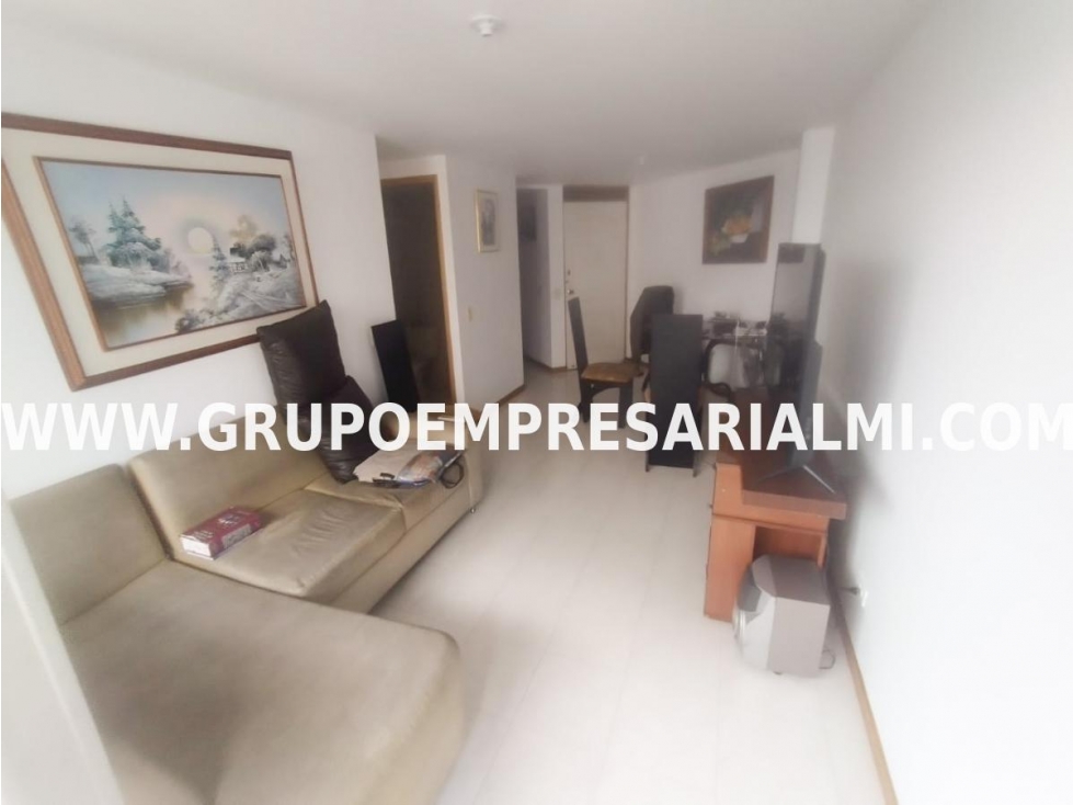AGRADABLE APARTAMENTO EN ARRIENDO - SECTOR LOMA DEL INDIO COD: 32253