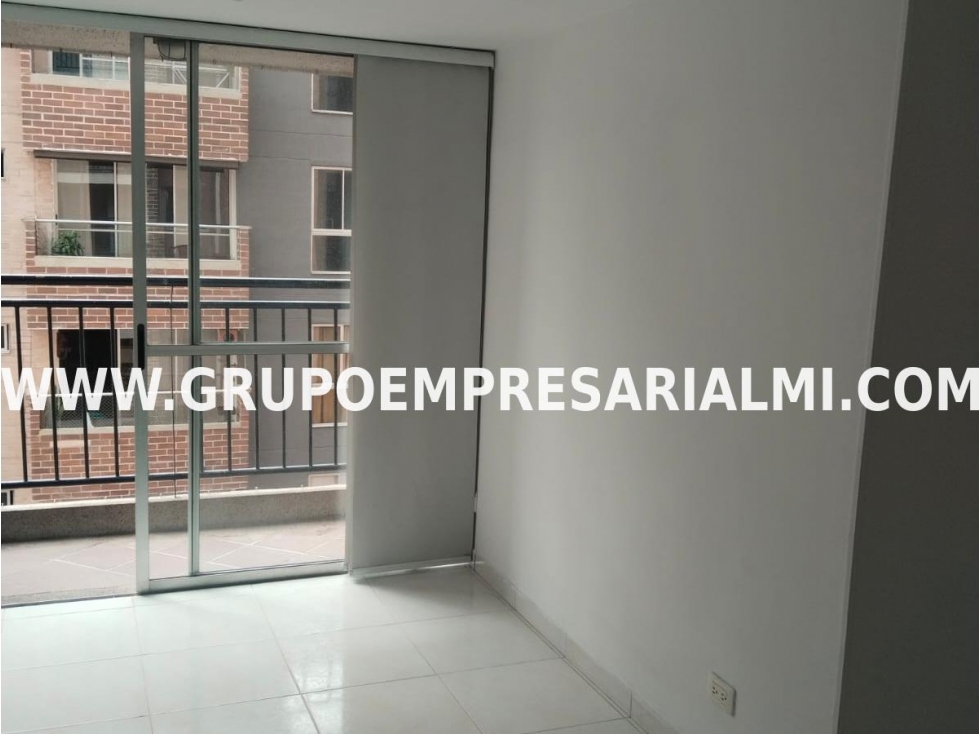 AGRADABLE APARTAMENTO EN ARRIENDO - SECTOR CALLE LARGA COD: 32403