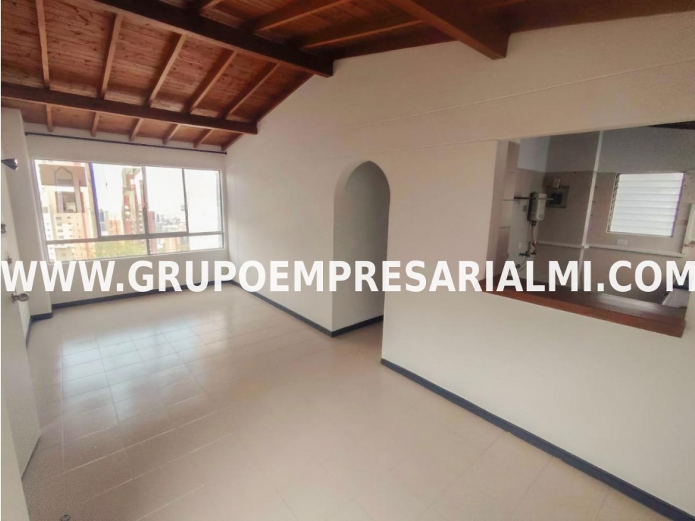AGRADABLE APARTAMENTO EN ARRIENDO - SECTOR LOMA DEL INDIO COD: 32826