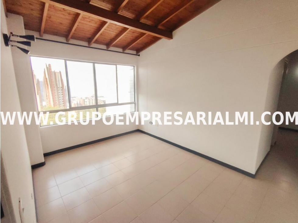 AGRADABLE APARTAMENTO EN ARRIENDO - SECTOR LOMA DEL INDIO COD: 32826 — foto 2