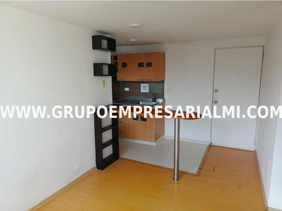 AGRADABLE APARTAMENTO EN ARRIENDO - SECTOR LOMA DEL INDIO COD: 11513