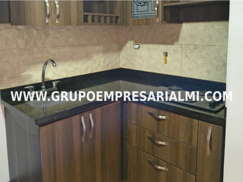 AGRADABLE APARTAMENTO EN ARRIENDO - SECTOR LA AURORA COD: 33756 — foto 2