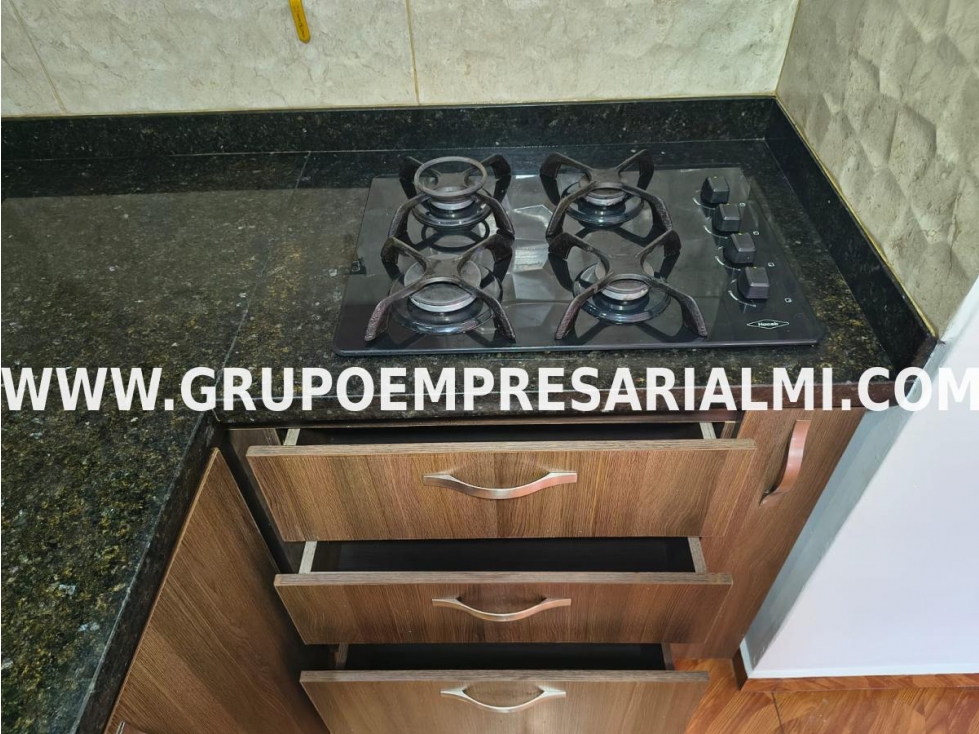 AGRADABLE APARTAMENTO EN ARRIENDO - SECTOR LA AURORA COD: 33756 — foto 3