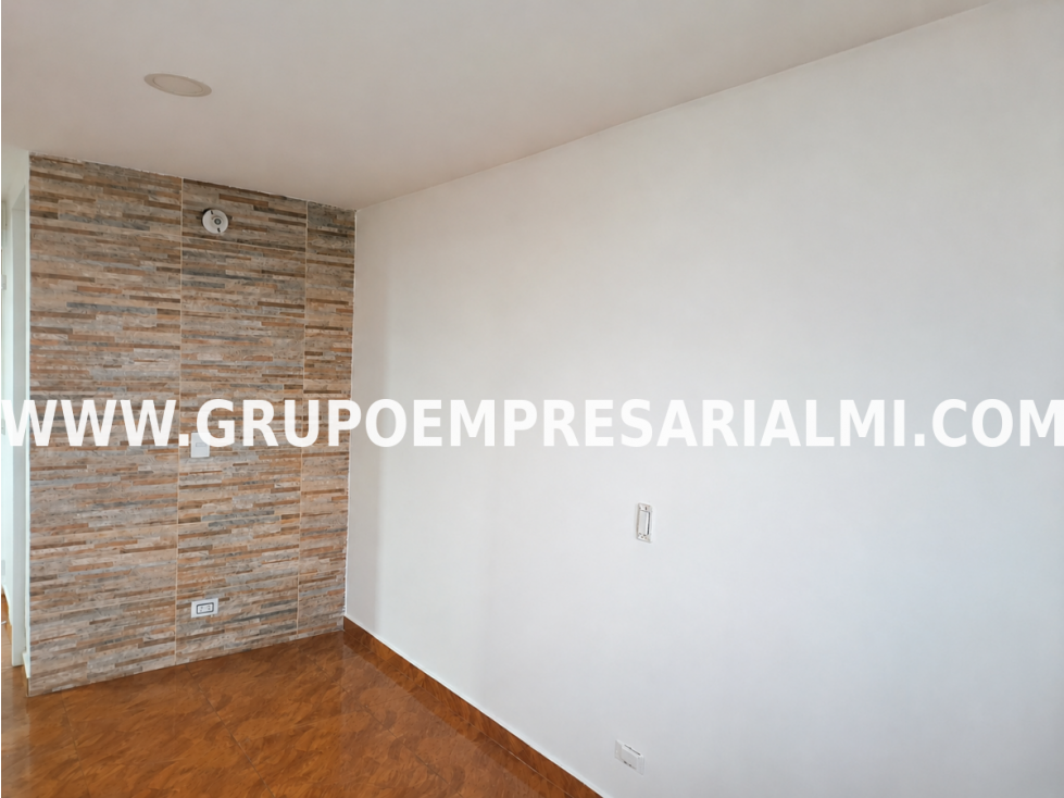AGRADABLE APARTAMENTO EN ARRIENDO - SECTOR LA AURORA COD: 33756 — foto 6
