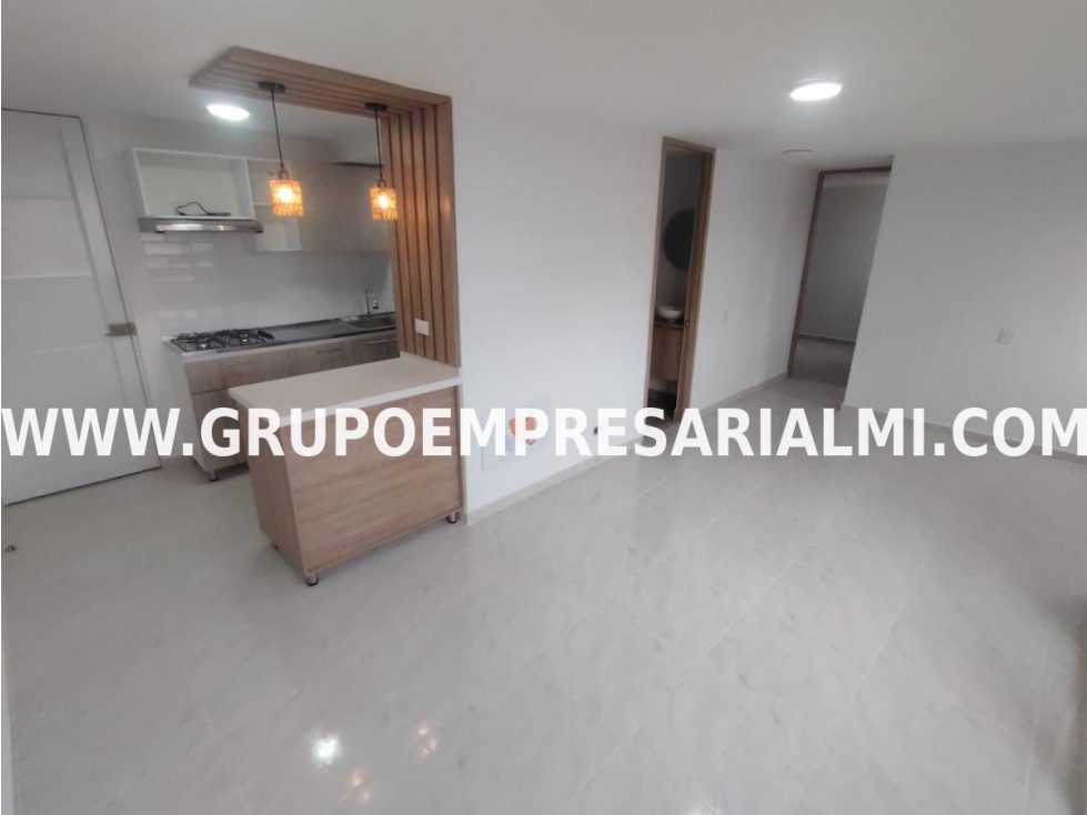 AGRADABLE APARTAMENTO EN ARRIENDO - SECTOR SANTA ANA COD: 33814