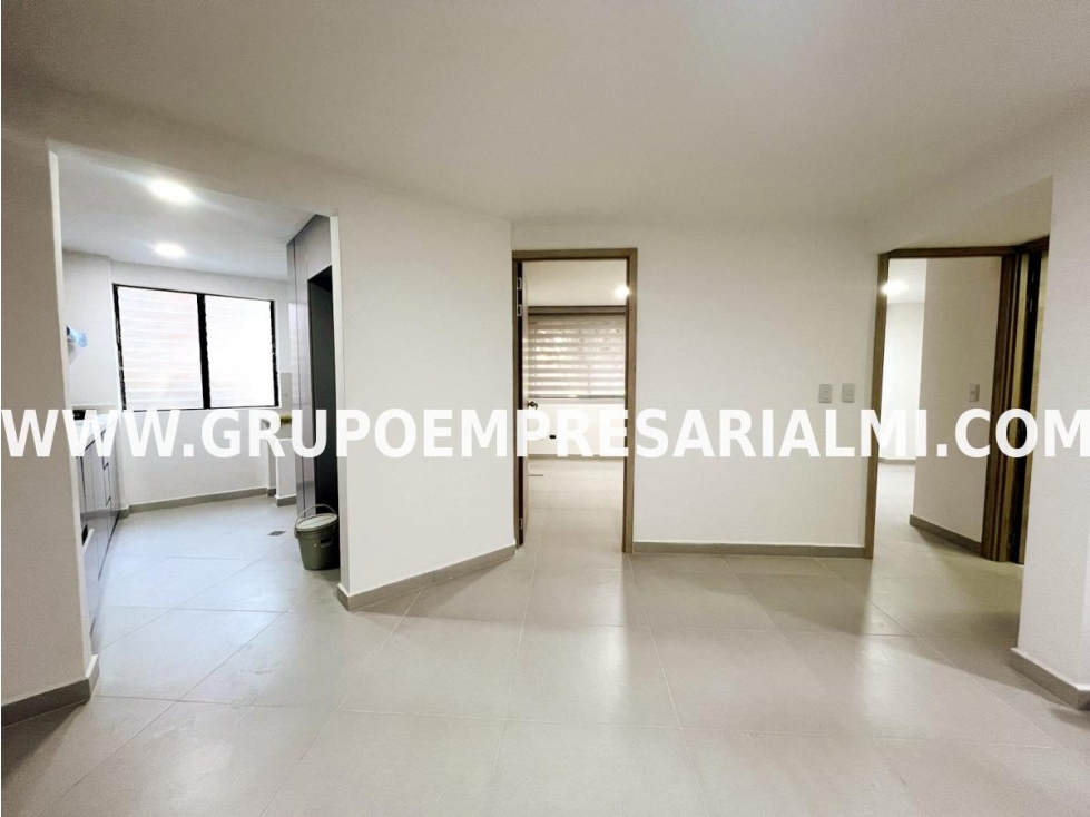 AGRADABLE APARTAMENTO EN ARRIENDO - SECTOR LAURELES COD: 33819 — foto 6