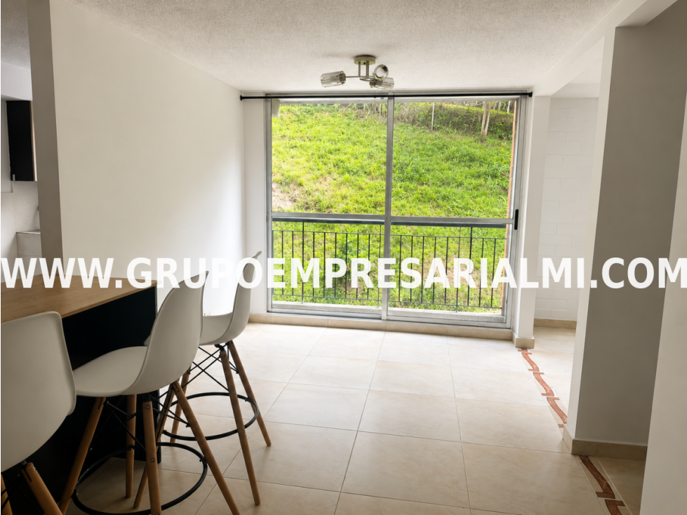 AGRADABLE APARTAMENTO EN ARRIENDO - SECTOR CALASANZ COD: 33924 — foto 2