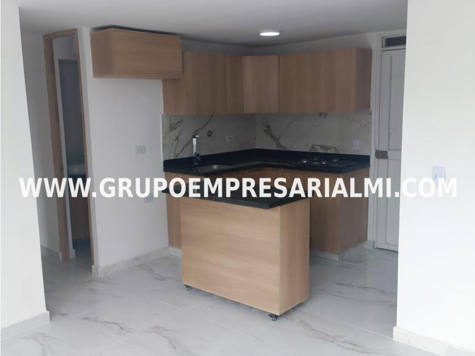 AGRADABLE APARTAMENTO EN VENTA - SECTOR MARÍA AUXILIADORA COD: 27733 - 1