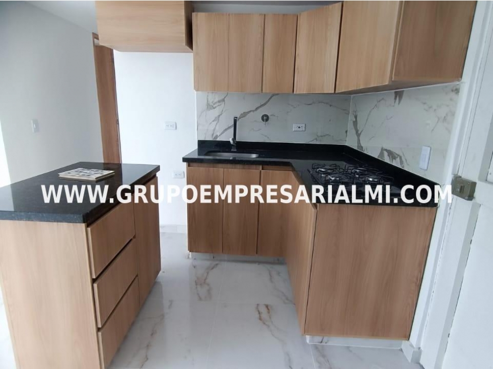 AGRADABLE APARTAMENTO EN VENTA - SECTOR MARÍA AUXILIADORA COD: 27733 - 2