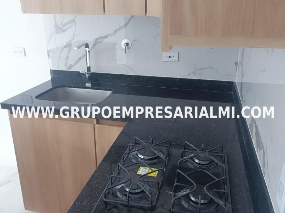 AGRADABLE APARTAMENTO EN VENTA - SECTOR MARÍA AUXILIADORA COD: 27733 - 3