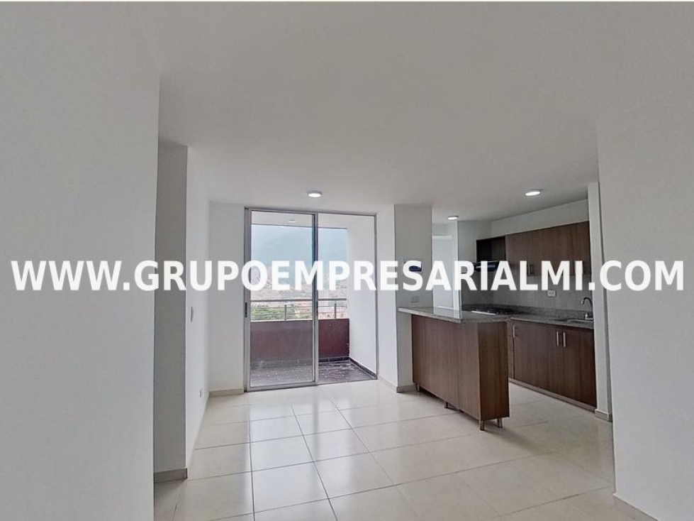AGRADABLE APARTAMENTO EN VENTA - SECTOR NAZARETH COD: 30778 — foto 2