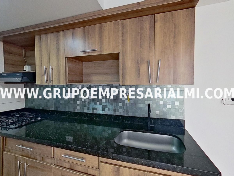 AGRADABLE APARTAMENTO EN VENTA - SECTOR MARÍA AUXILIADORA COD: 30804 — foto 3