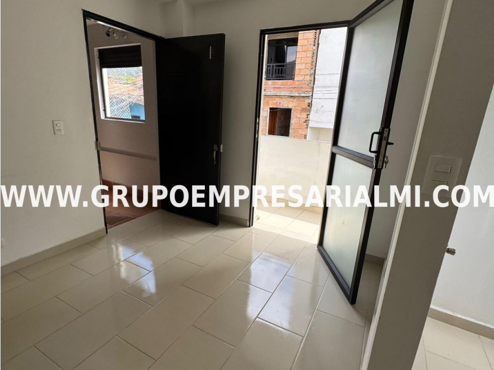 AGRADABLE APARTAMENTO EN VENTA - SECTOR EL PLAN COD: 31661 - 5