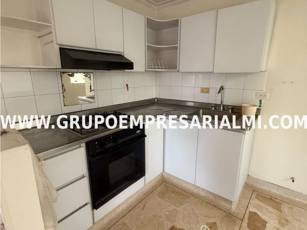 AGRADABLE APARTAMENTO EN VENTA - SECTOR SIMÓN BOLÍVAR COD: 32016 — foto 2