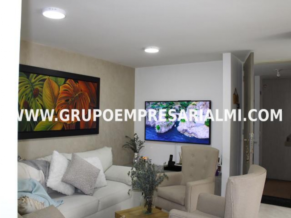 AGRADABLE APARTAMENTO EN VENTA - SECTOR LOMA DEL BARRO COD: 32213