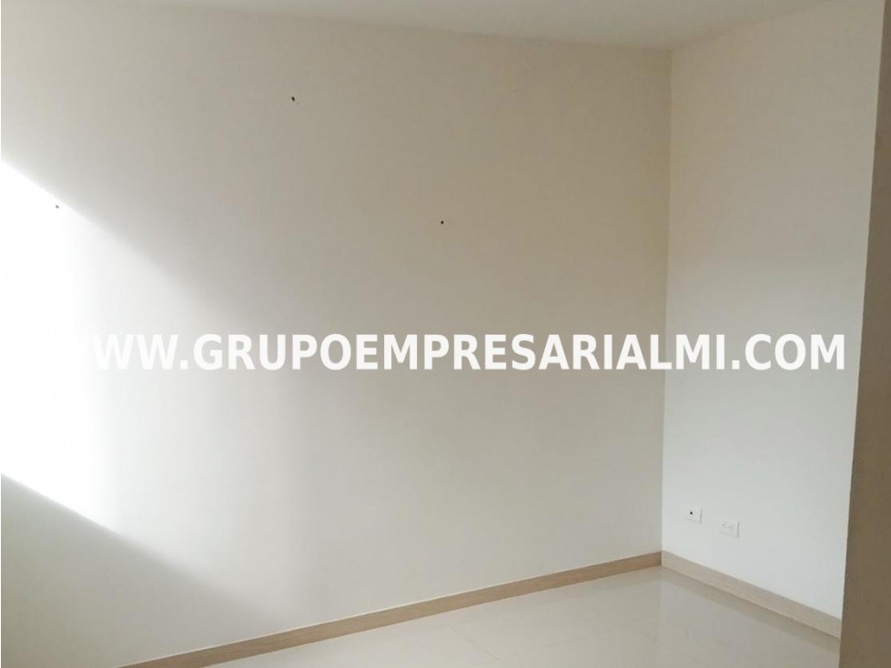 AGRADABLE APARTAMENTO EN VENTA - SECTOR CABAÑAS COD: 32518 — foto 4