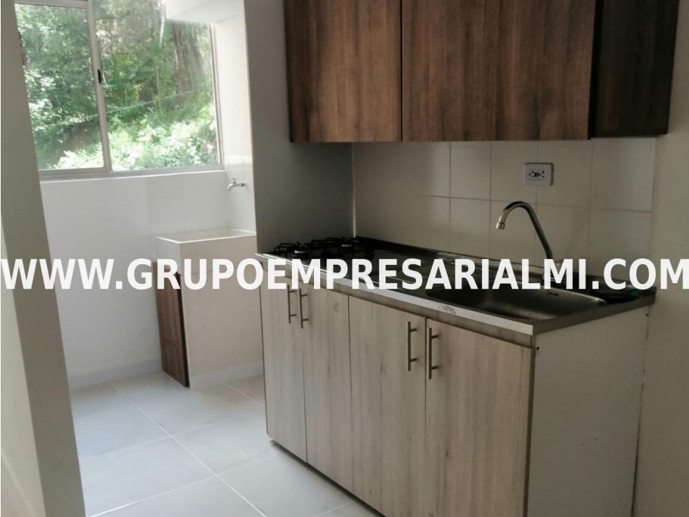 AGRADABLE APARTAMENTO EN VENTA - SECTOR LA TABLAZA COD: 33003