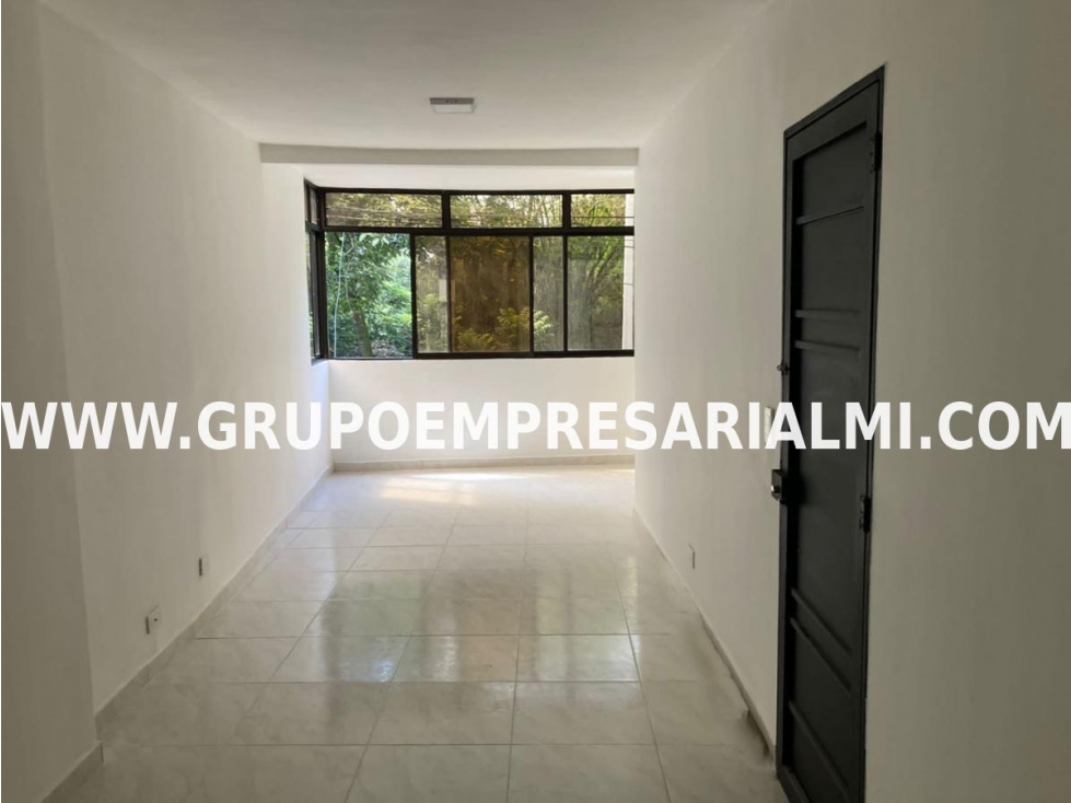 AGRADABLE APARTAMENTO EN VENTA - SECTOR LOS NARANJOS COD: 33060