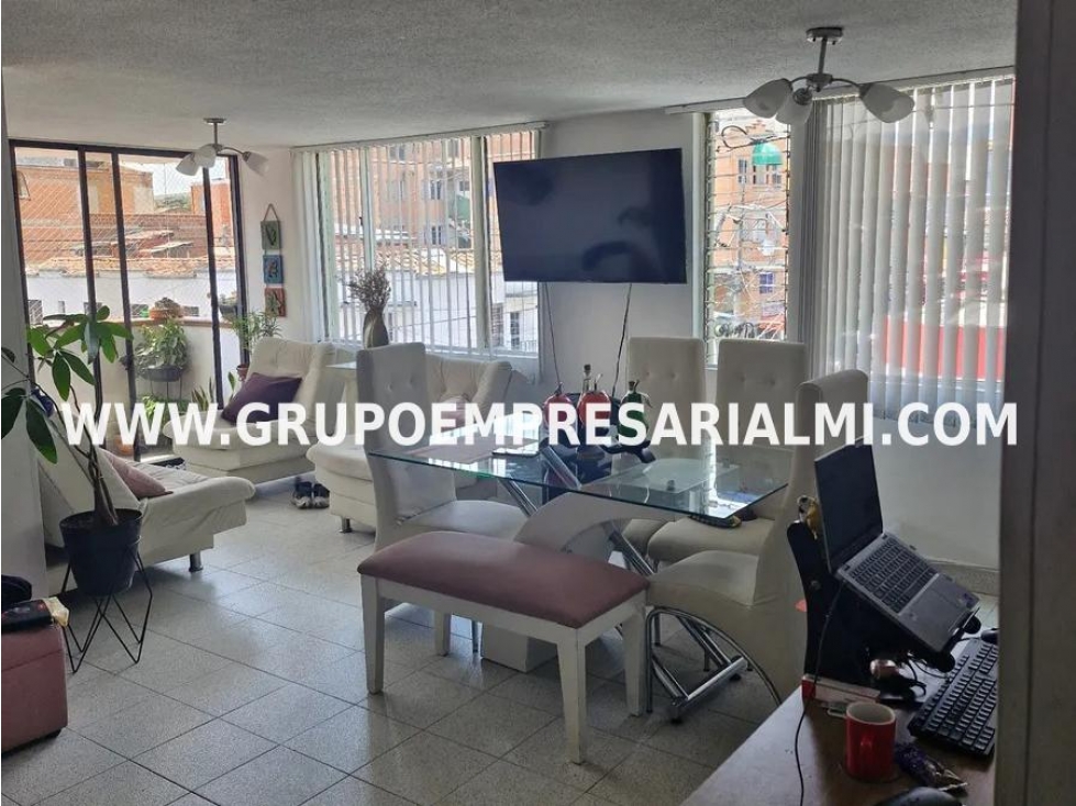 AGRADABLE APARTAMENTO EN VENTA - SECTOR LA AMÉRICA COD: 33134