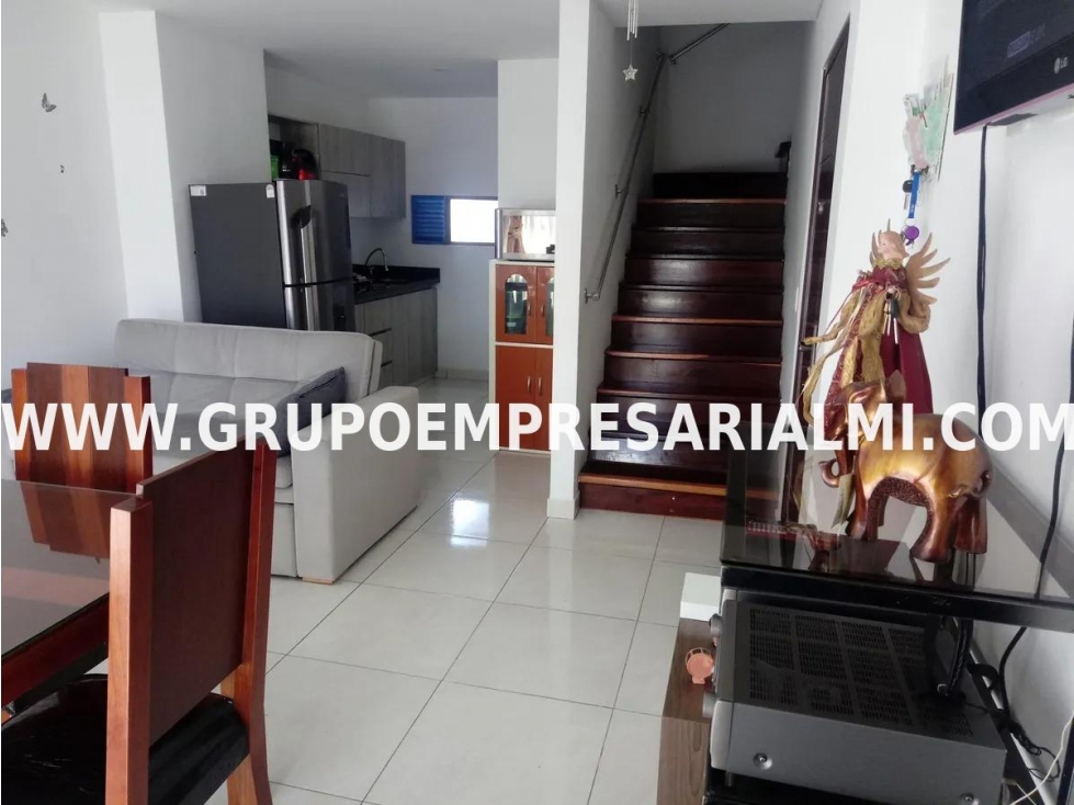 AGRADABLE APARTAMENTO EN VENTA - SECTOR LA AMÉRICA COD: 33166