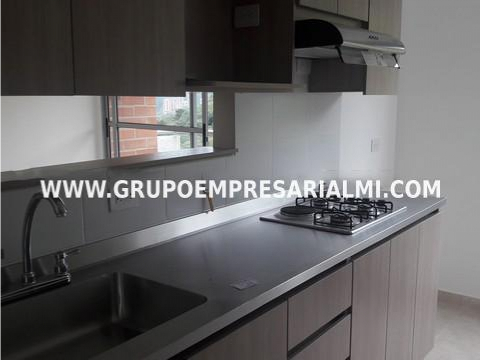 AGRADABLE APARTAMENTO EN VENTA - SECTOR LOMA DEL BARRO COD: 33254 — foto 2