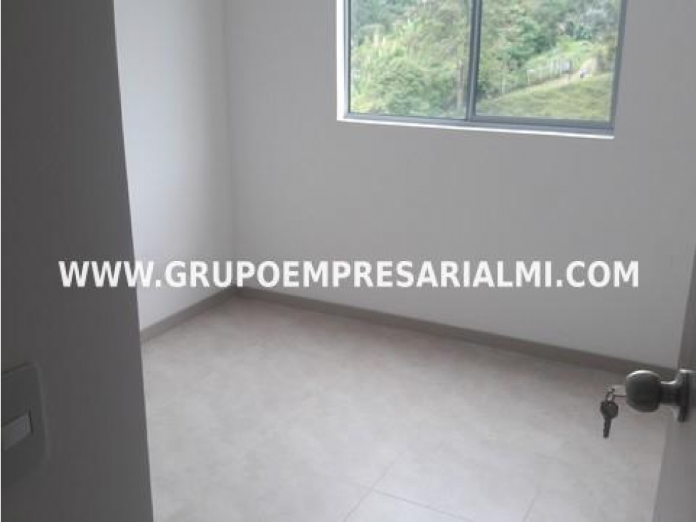 AGRADABLE APARTAMENTO EN VENTA - SECTOR LOMA DEL BARRO COD: 33254 — foto 5