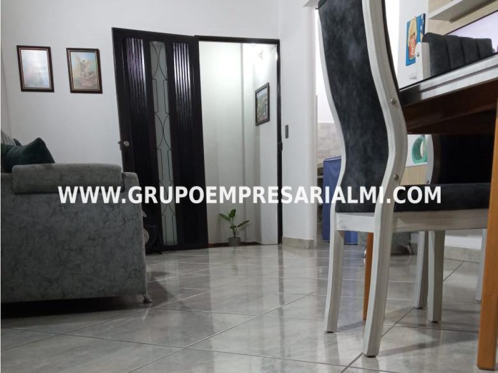 AGRADABLE APARTAMENTO EN VENTA - SECTOR CAMPO VALDES COD: 33300 — foto 3