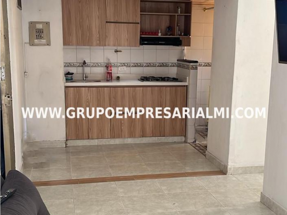 AGRADABLE APARTAMENTO EN VENTA - SECTOR PRADO COD: 33412