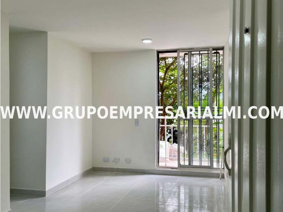 AGRADABLE APARTAMENTO EN VENTA - SECTOR LA AURORA COD: 33687 — foto 2