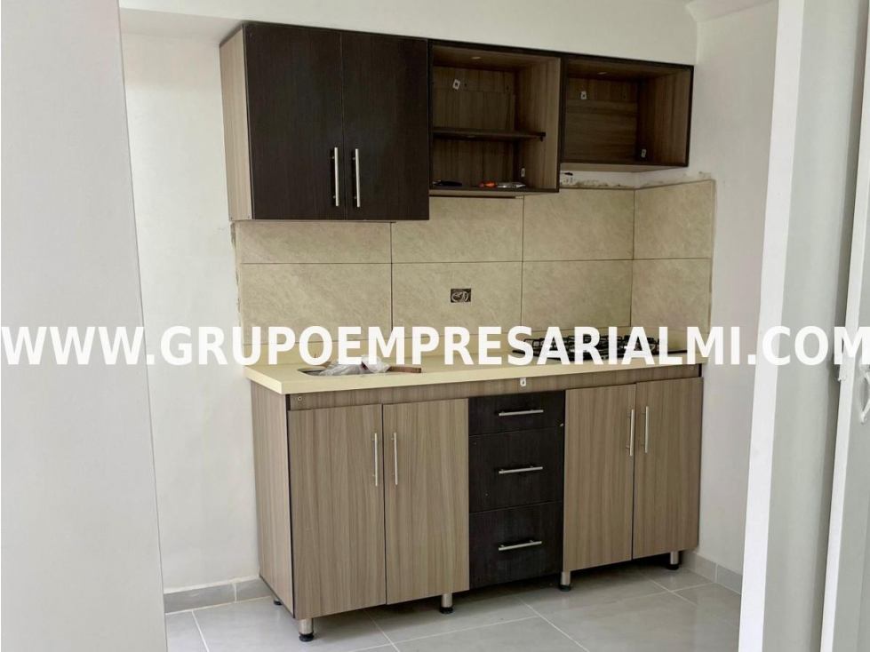 AGRADABLE APARTAMENTO EN VENTA - SECTOR LA AURORA COD: 33687 — foto 4