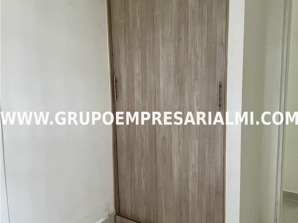 AGRADABLE APARTAMENTO EN VENTA - SECTOR LA AURORA COD: 33687 — foto 6